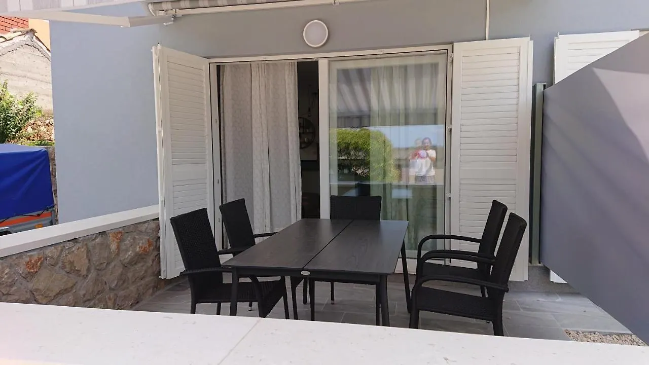 Roza Apartment Cres 0*,  Croatia