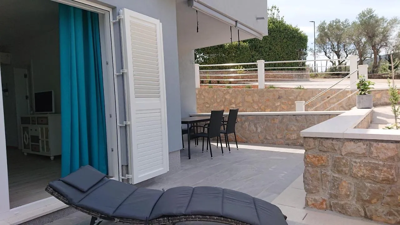 Roza Appartamento Cres