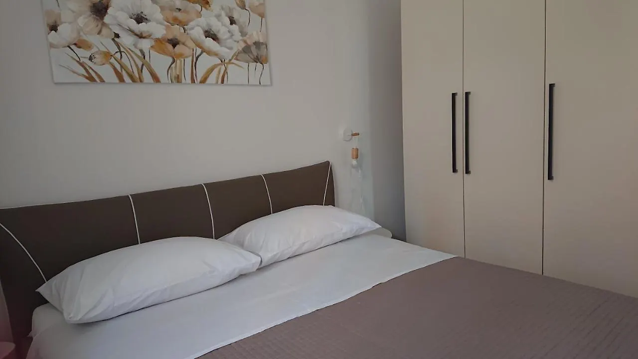 Roza Appartamento Cres