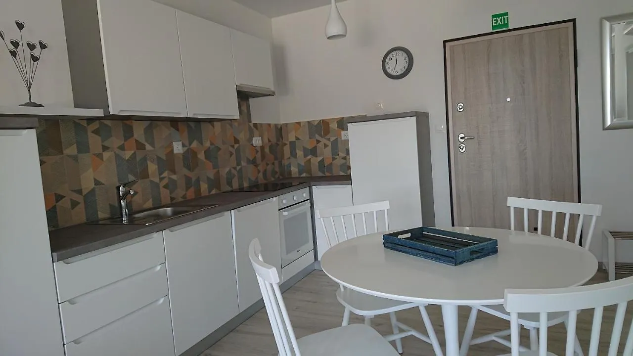 Roza Appartamento Cres 0*,